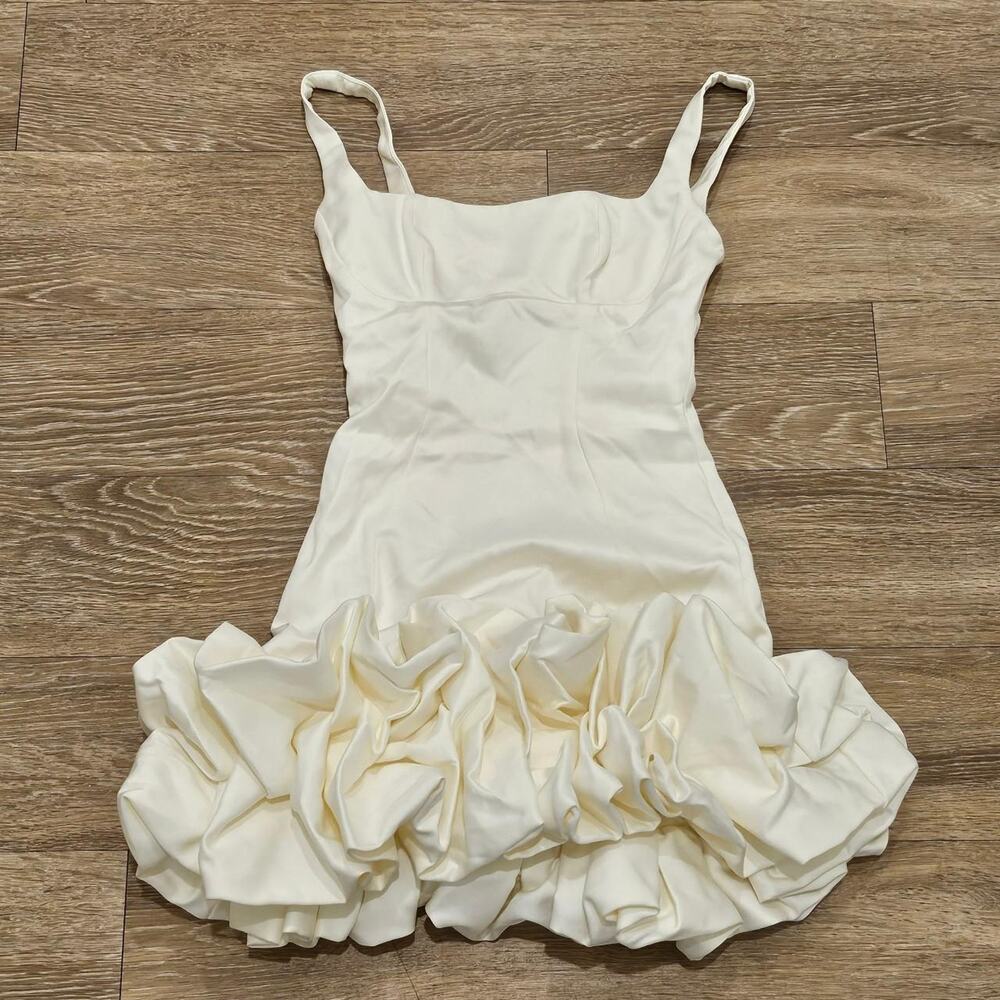 House of CB 'Lilou' White/Ivory Ruffle Hem Dress
